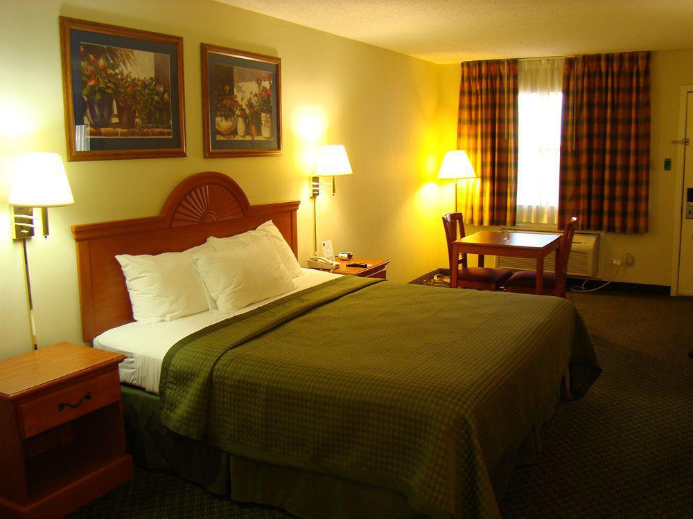 Quality Inn & Suites Garland - East Dallas Cameră foto